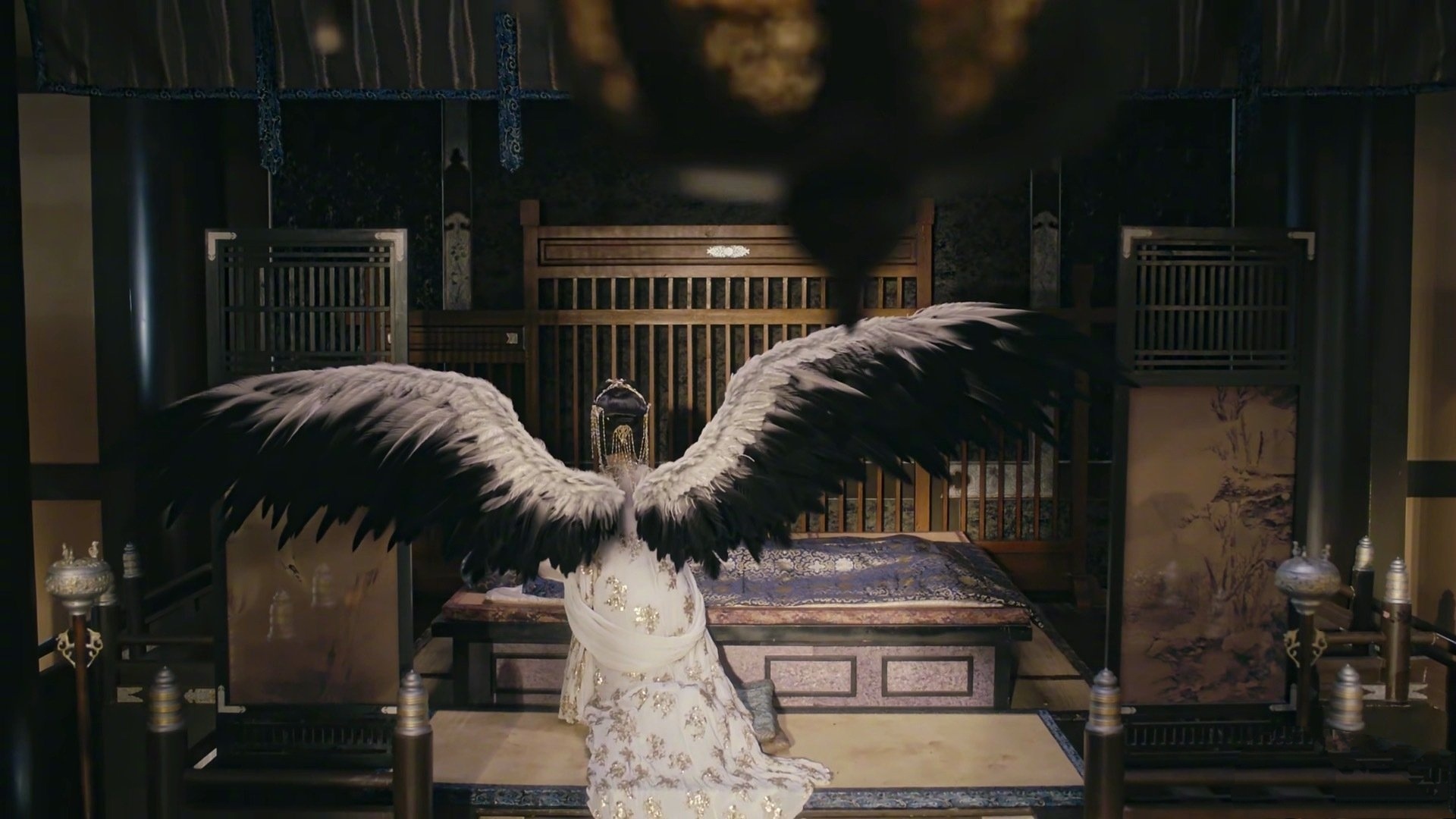 时尚羽毛套装,各大品牌首饰的风格