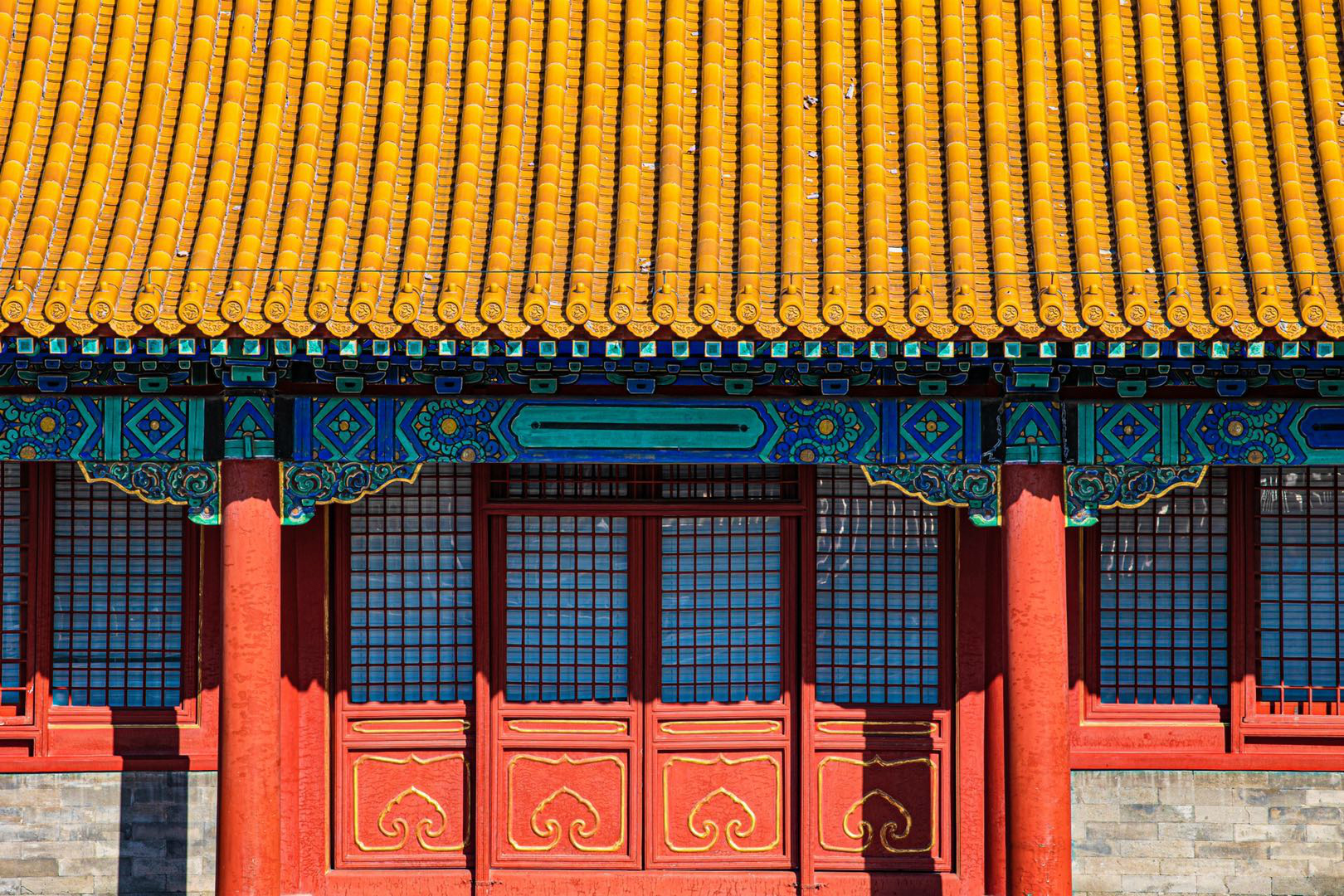 eosr6到底值得购买吗,eosr比r6像素高