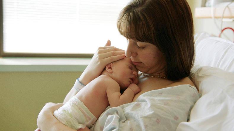 安全抱姿,婴儿的安全抱姿