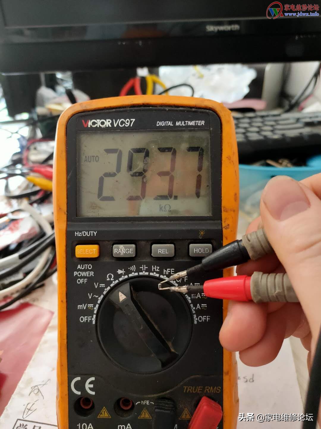 tcl液晶电视l40不开机维修,tcl电视l40f11屏幕闪烁怎么修理