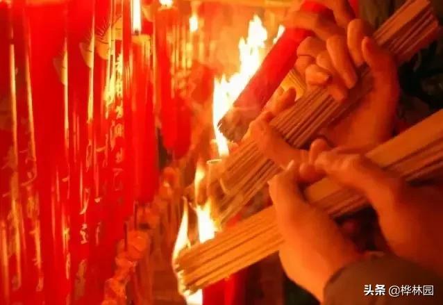 上香的规矩和忌讳！上香要注意什么？