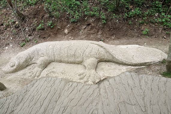 西泰山的特点是什么,西泰山为啥叫西泰山