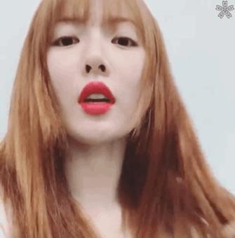 金泫雅丰唇怎么涂口红 (泫雅早期妆容口红)