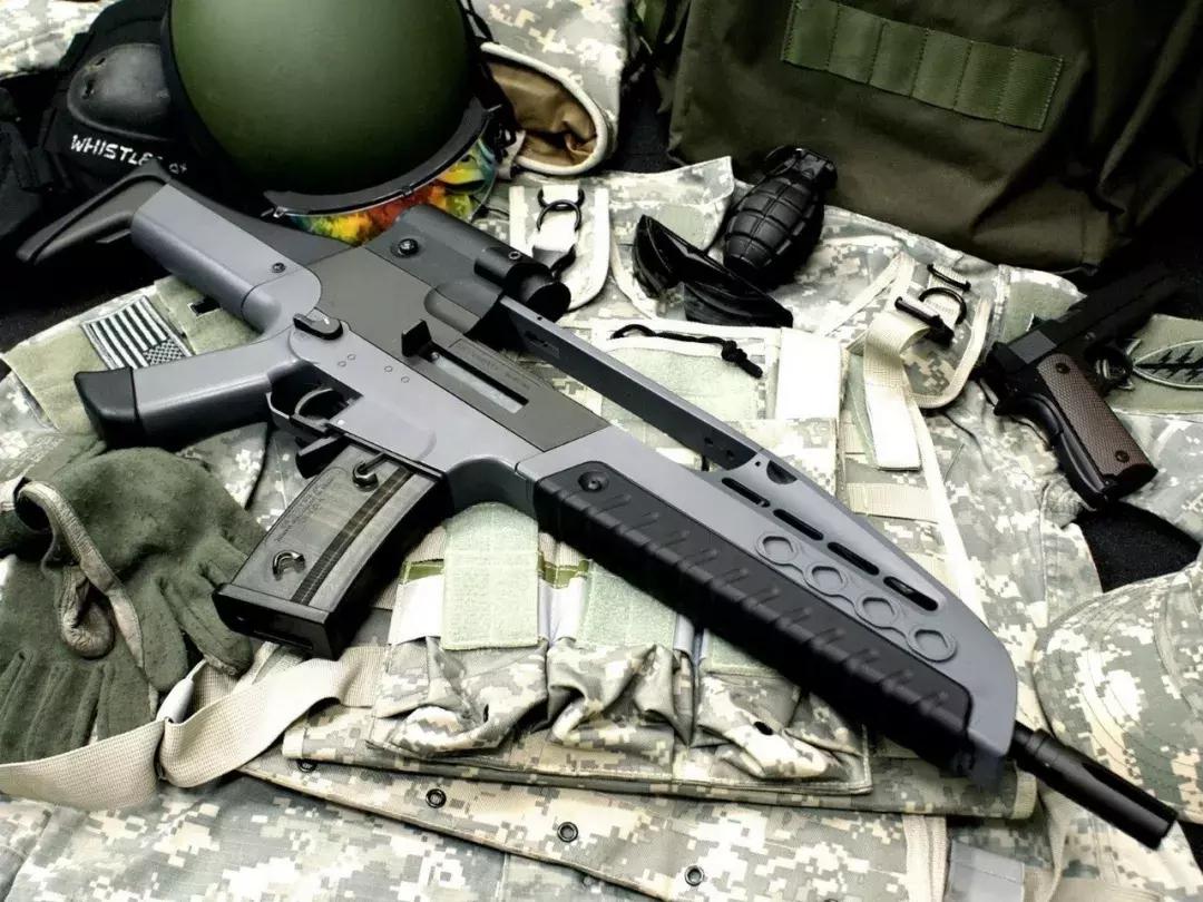 美军xm8突击步枪,现实中的xm8突击步枪