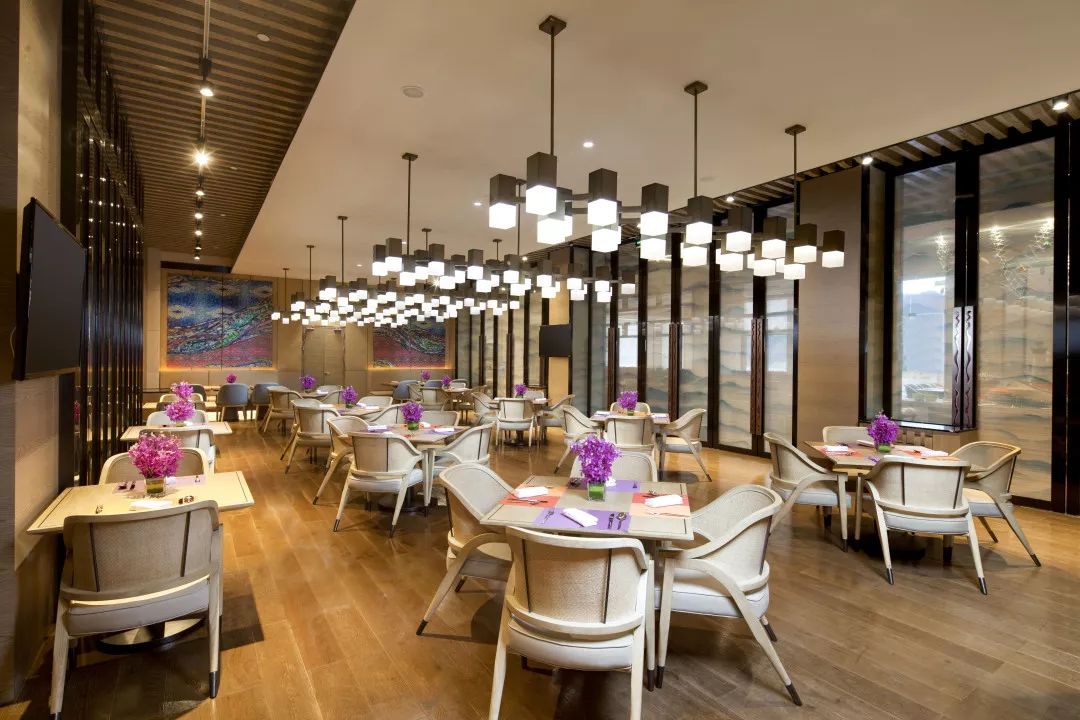 ¥998/2晚-超酷炫船型酒店!直面江湖双景!五星豪华游轮!