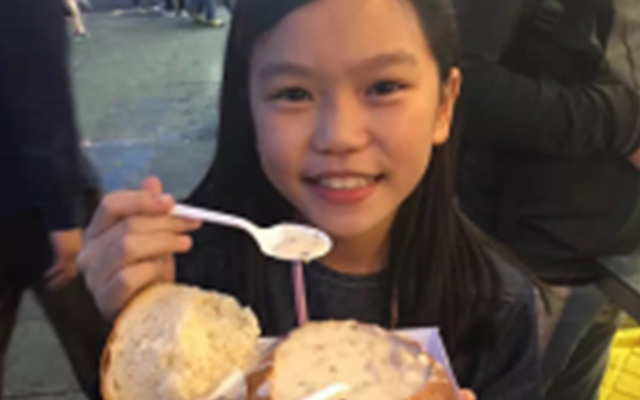 一家三口去美国被拒签的机会大吗,一家四口美国签证