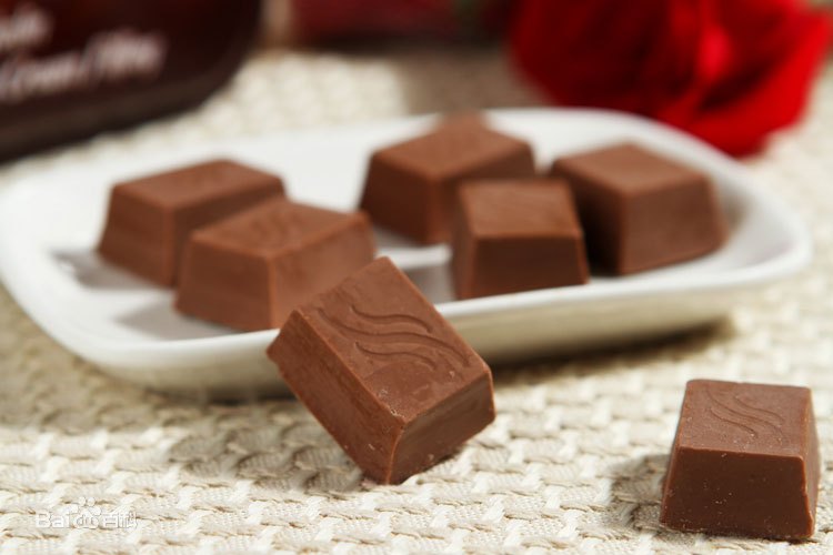 100%纯黑巧克力和50%巧克力的区别,巧克力到底有没有可可脂