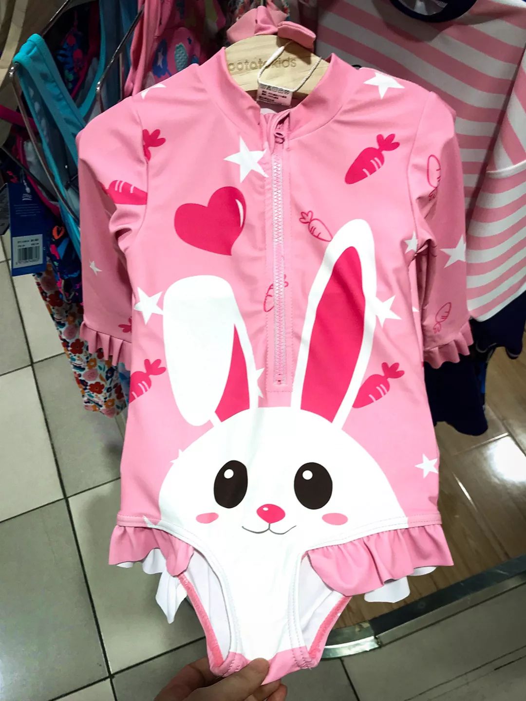 儿童泳衣买哪种最好,泳衣测评儿童10岁左右