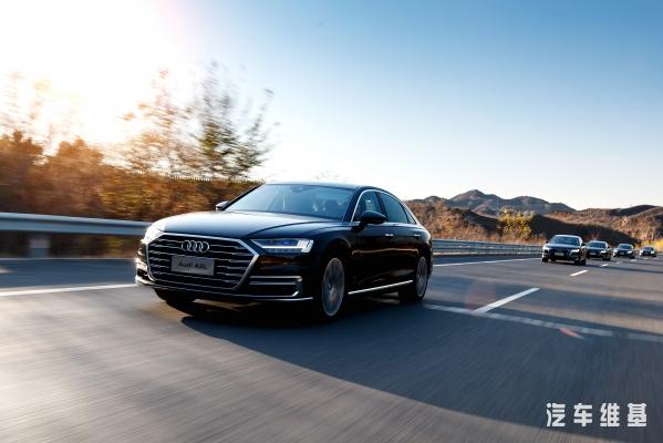 2023款奥迪a8l试驾多少钱左右,充满科技感的豪华奥迪a8l试驾评测