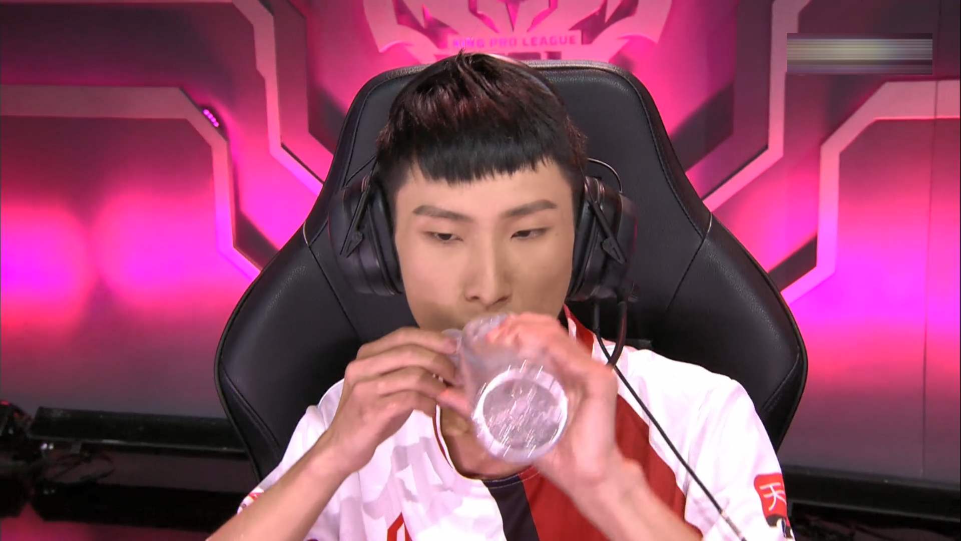 梦泪马超极限一打五翻盘,梦泪巅峰赛冲国服马超