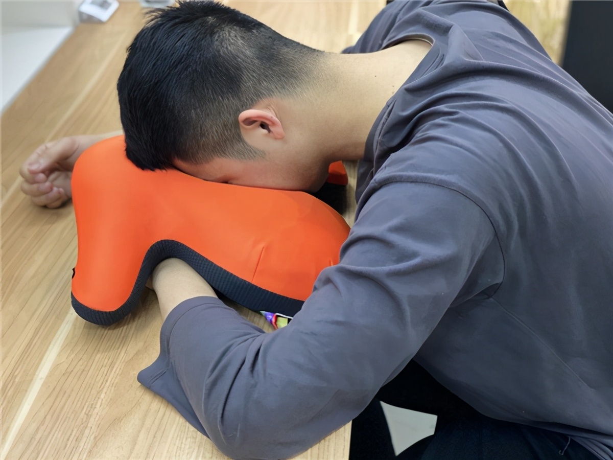 开箱测评：白卷Beguard多功能午睡趴枕，可靠、可抱、可枕