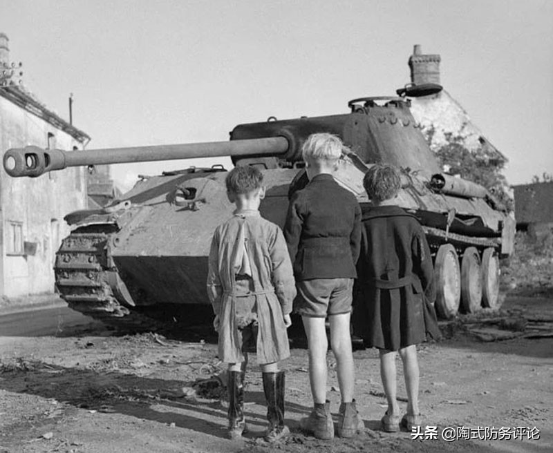 二战黑豹坦克有多高,黑豹坦克是二战中最好的中型坦克