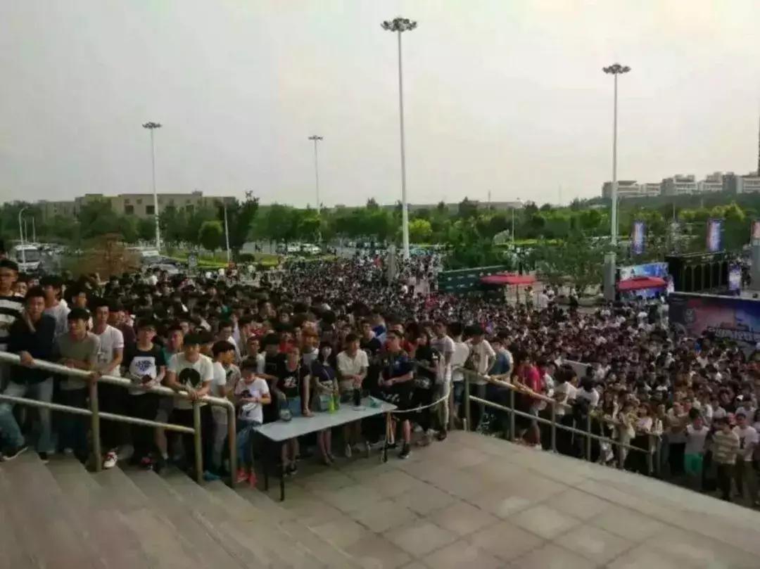 澶╂触浼楄仈鐢电珵璧涢,澶╂触浼楄仈鐢电珵