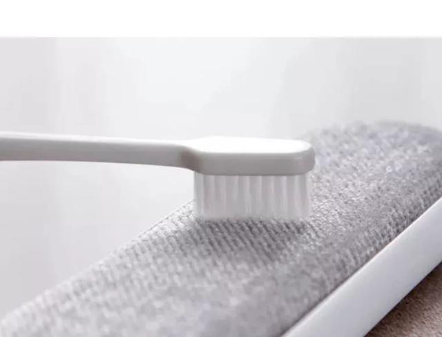 冬天毛衣粘在身上怎么处理,毛衣粘东西处理的小妙招