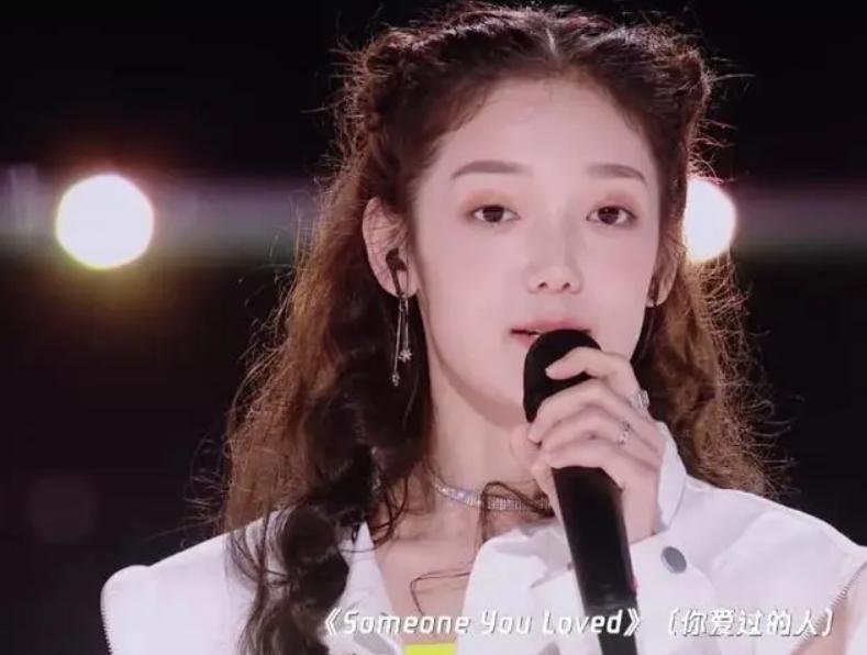 《创造营》一登场，今年选秀综艺终于凭实力出圈了