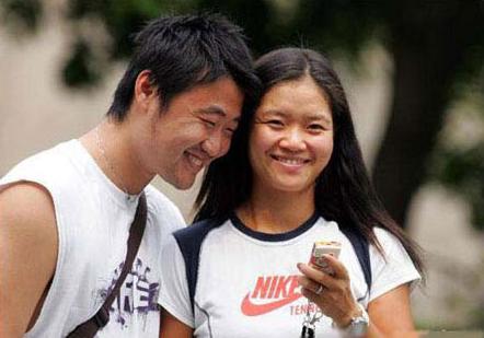 儿女双全的李娜和姜山,姜山回应李娜视频