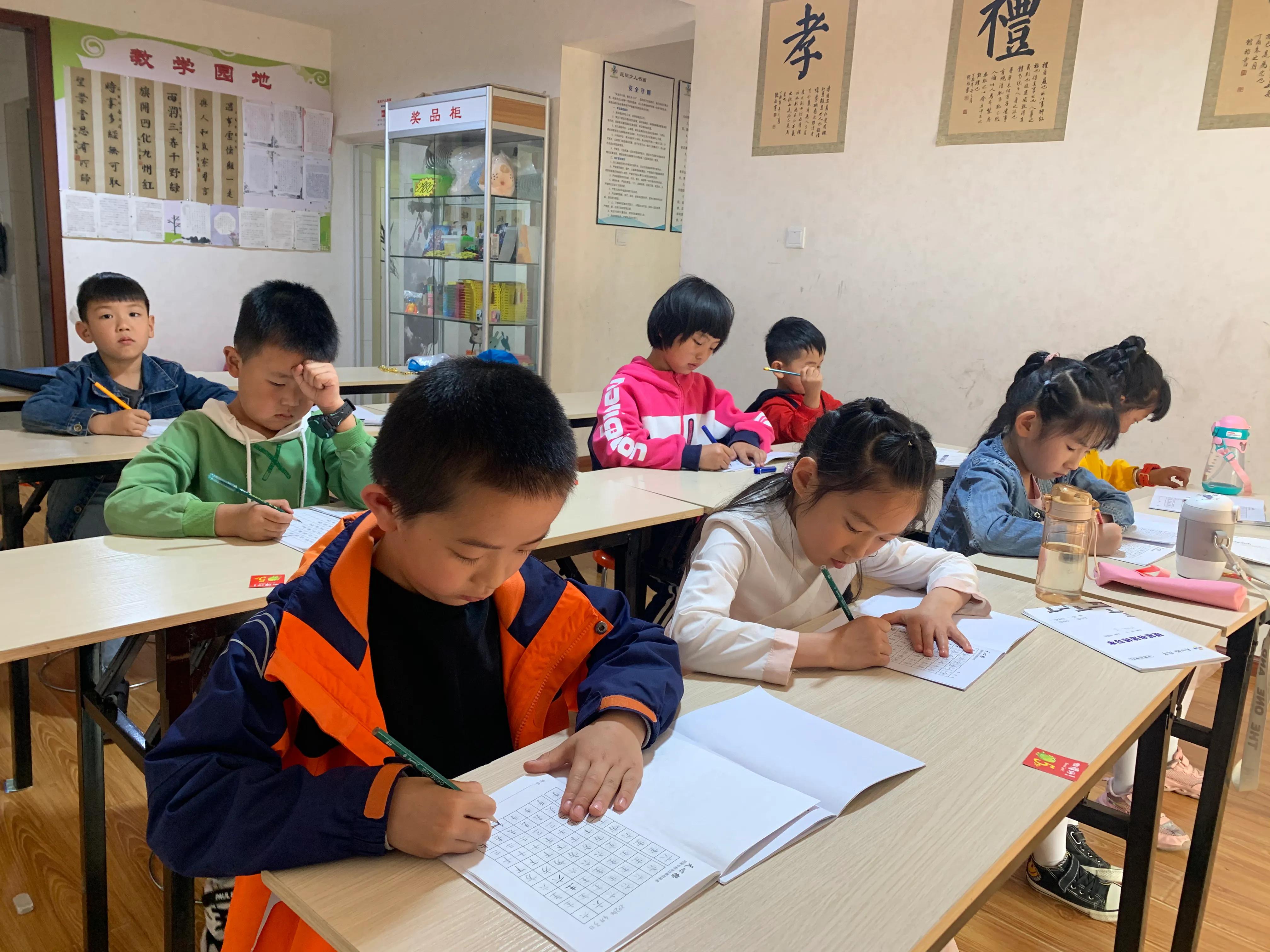 怎样让儿童写一手好字,三年级小孩如何练好一手好字