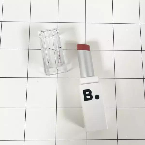 张韶涵口红色号春晚,张韶涵3ce口红