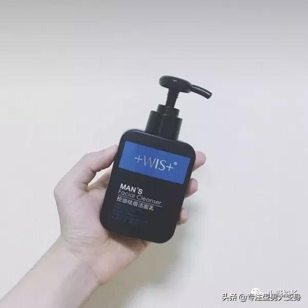 不同肤质的人怎么选护肤品,男生适合的保湿护肤品推荐