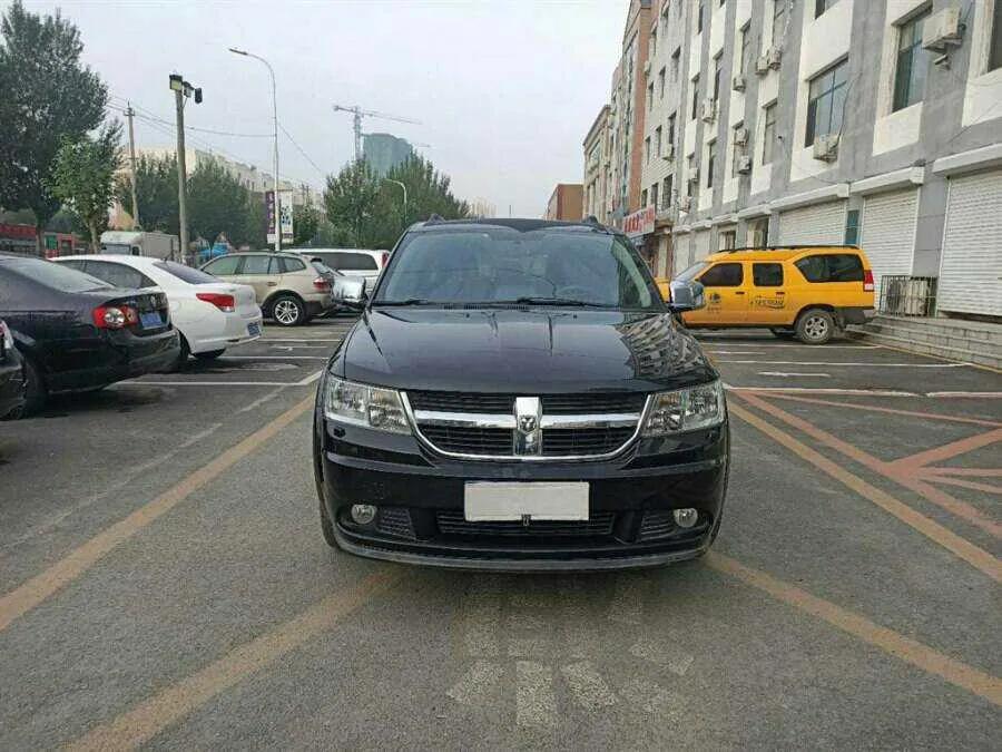 道奇酷威。不是我对美系车有偏见而是他真不是好学生