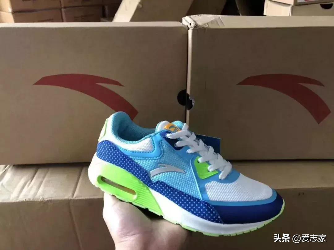 阿迪三叶草运动情侣装,阿迪达斯三叶草情侣衣服秋冬款