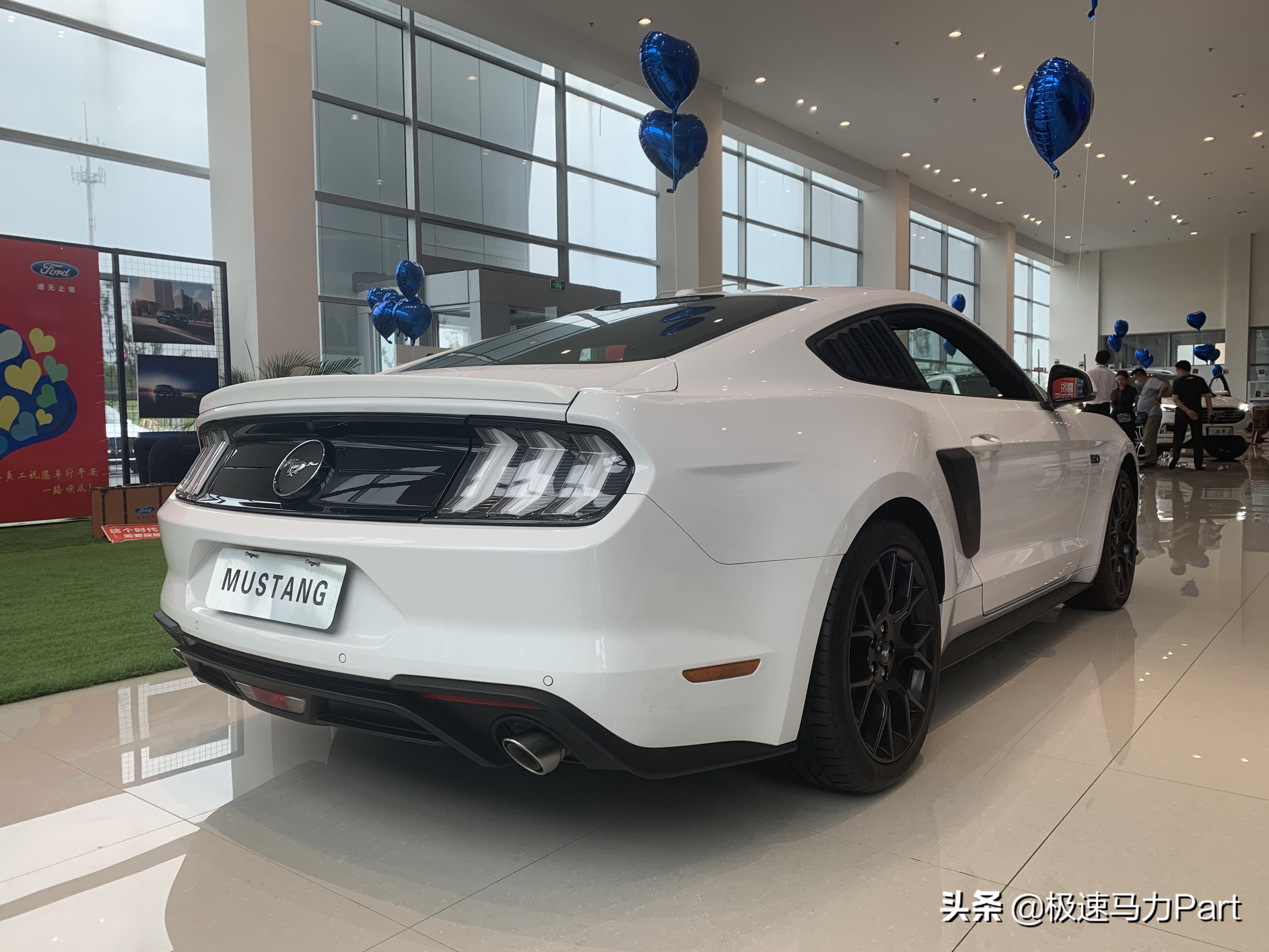 2019野马2.3t暗夜骑士评测,19款2.3t野马百公里加速实测