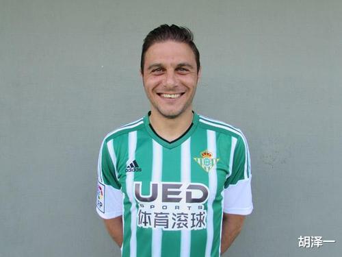 足坛十大巨星伊布,2014年c罗戴帽伊布2球出线