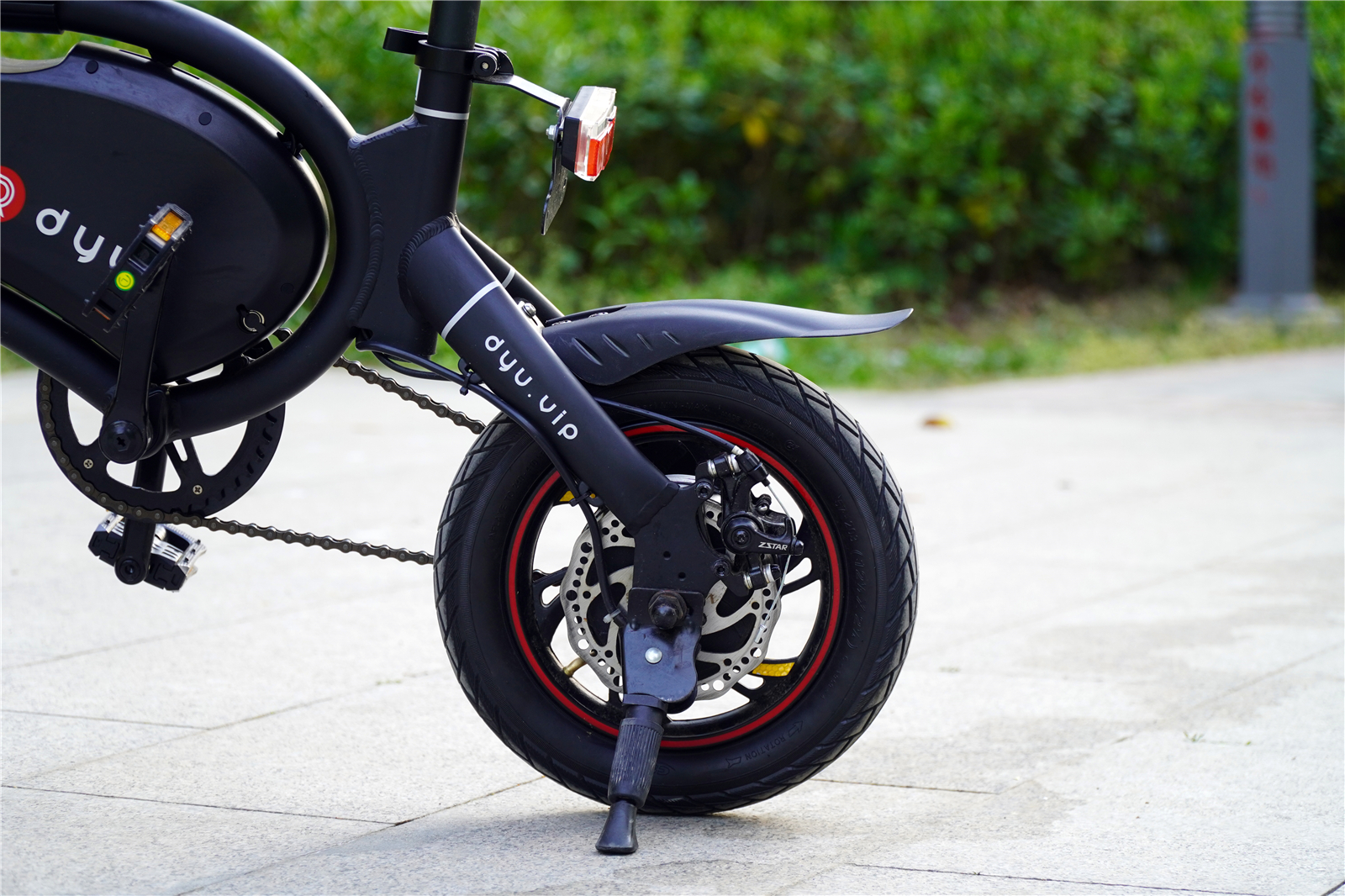 窃格瓦拉的天敌！智能出行更安全，大鱼电动车走进我的生活