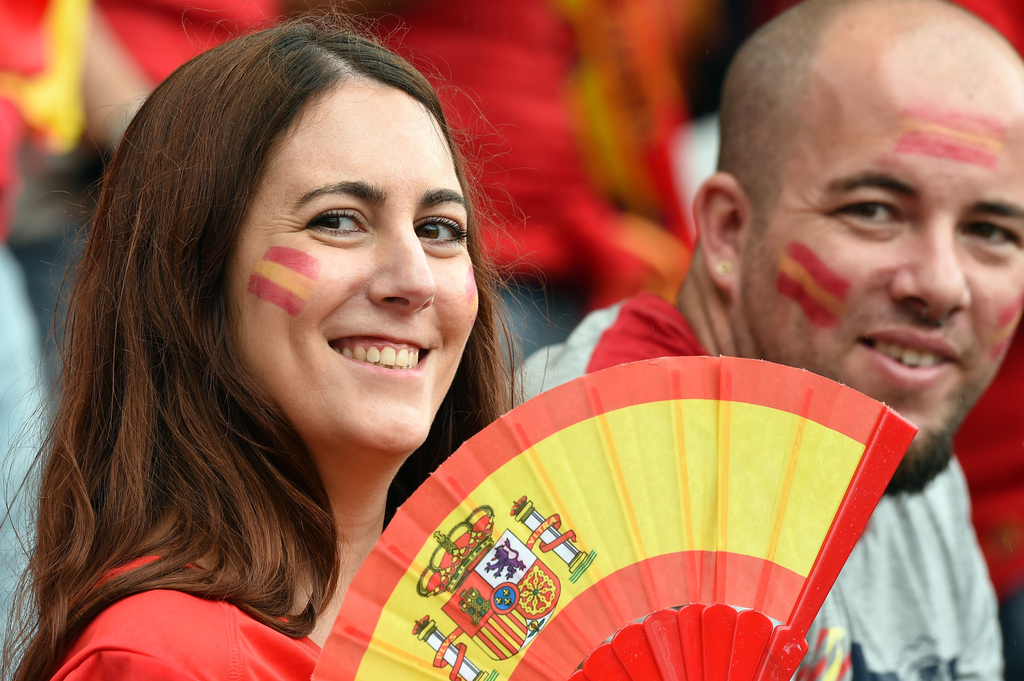 折扇起源于明清时代对吗,折扇是日本传的吗