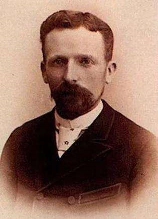 梵高早期只以灰暗色系进行创作,梵高传作品