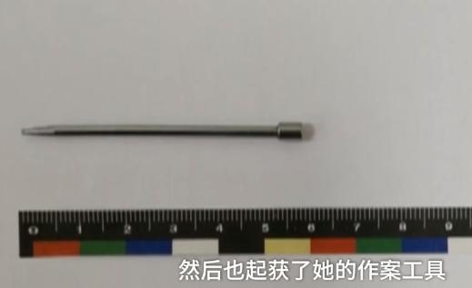 这次玩大了！广场舞大妈抢地盘刮花多车，威胁车主：别说没警告你