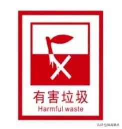 老太太坐坏凳子,老人坐凳子老是坐地上