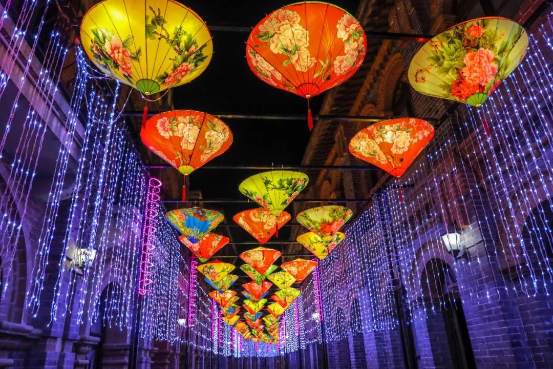 台儿庄春节旅游攻略,台儿庄古城过年