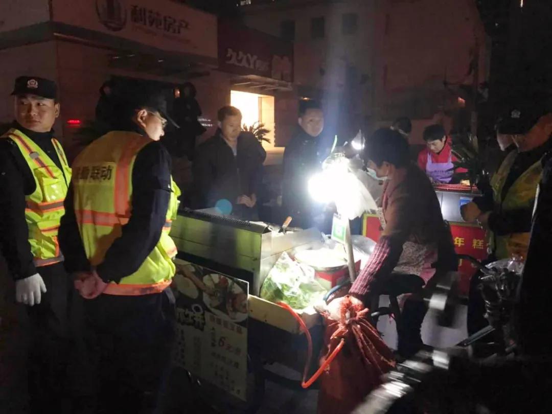 一小区推智能门禁可查群租,上海一小区推智能门禁可查群租