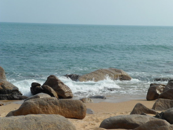 冬季三亚旅游攻略 (七月份去三亚旅行攻略路线推荐)