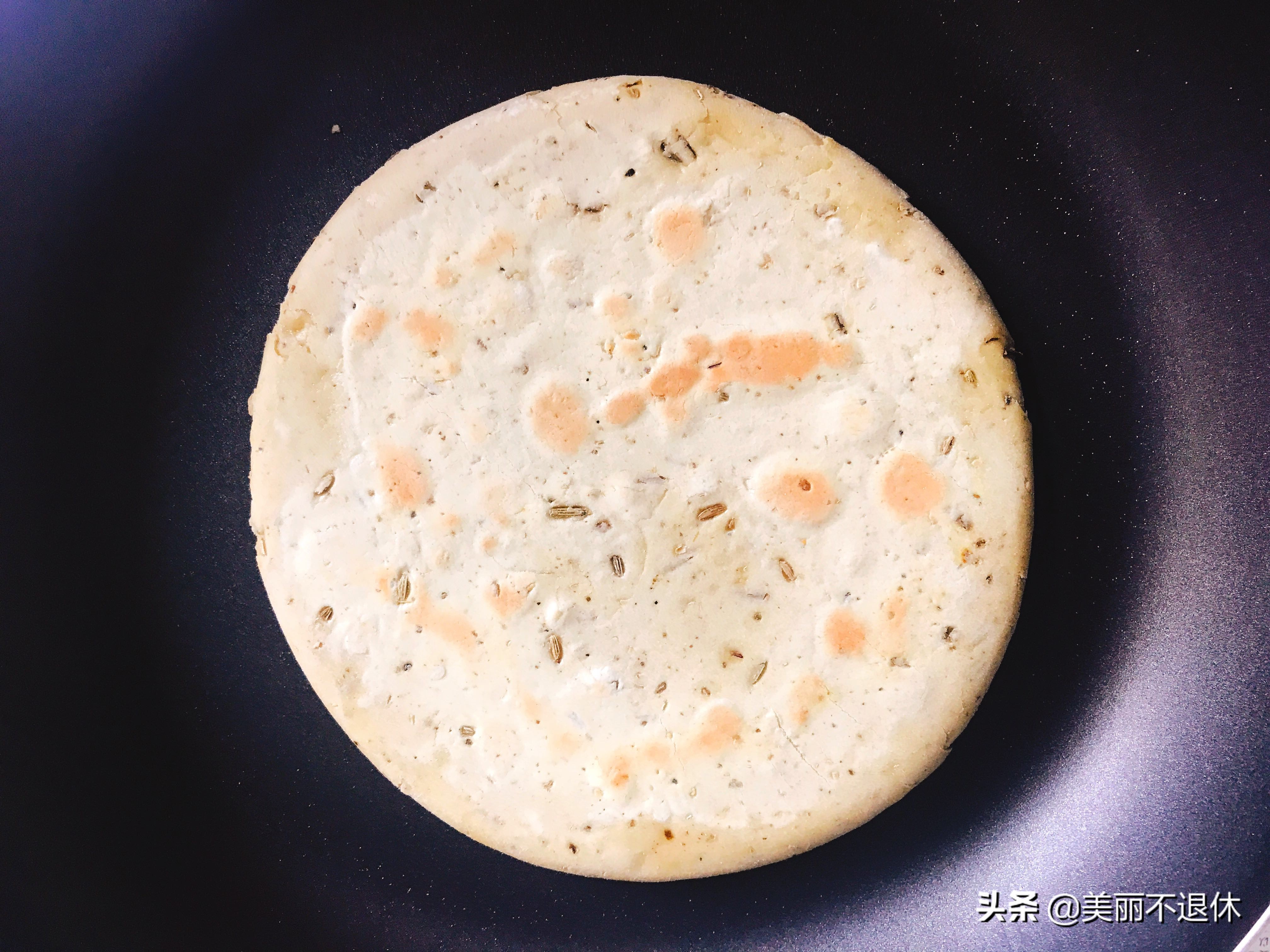 吃豆豆一口一个嘎嘣脆,二月二吃的豆豆叫什么名字