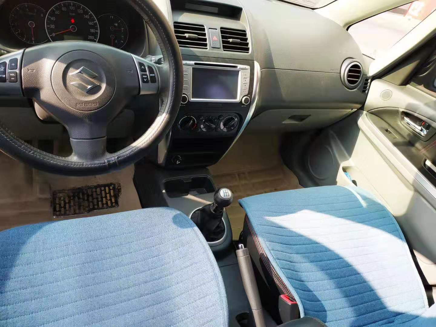 2万天语sx4二手车,2万左右18款铃木天语sx4白色二手