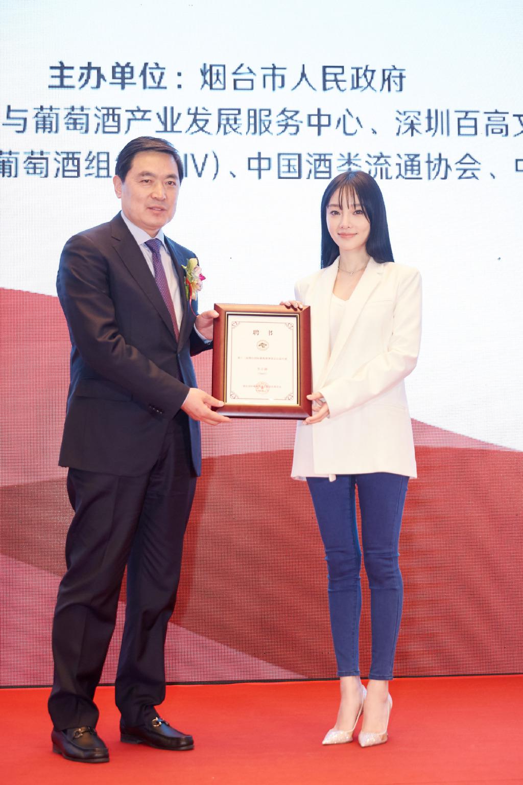 李小璐贾乃亮短发,李小璐贾乃亮销量