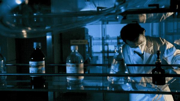 央视重口法医纪录片，网友直呼看不过瘾