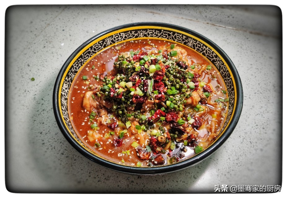 分享一道美味牛蛙的做法,不一样的牛蛙的做法