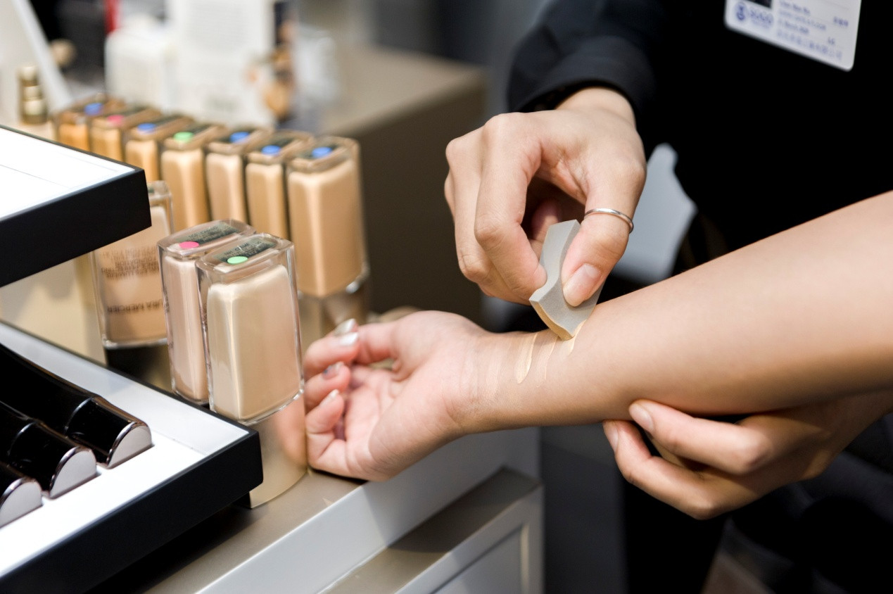 适合夏天的底妆产品,新手小白底妆推荐什么底妆产品