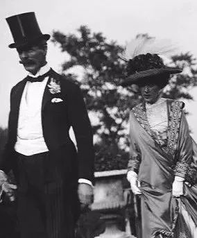 史上最强小三终不敌原配,史上最强小三被抢走