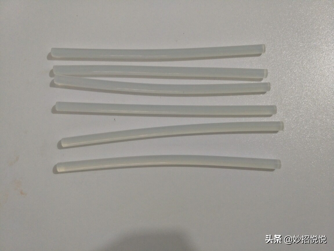 钥匙断锁孔里了小妙招,钥匙断在锁芯里怎么办教你一招