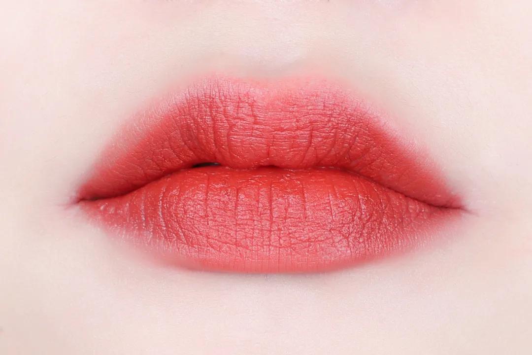 一分钟学会五种最热门唇妆,新手唇釉唇妆简单教程