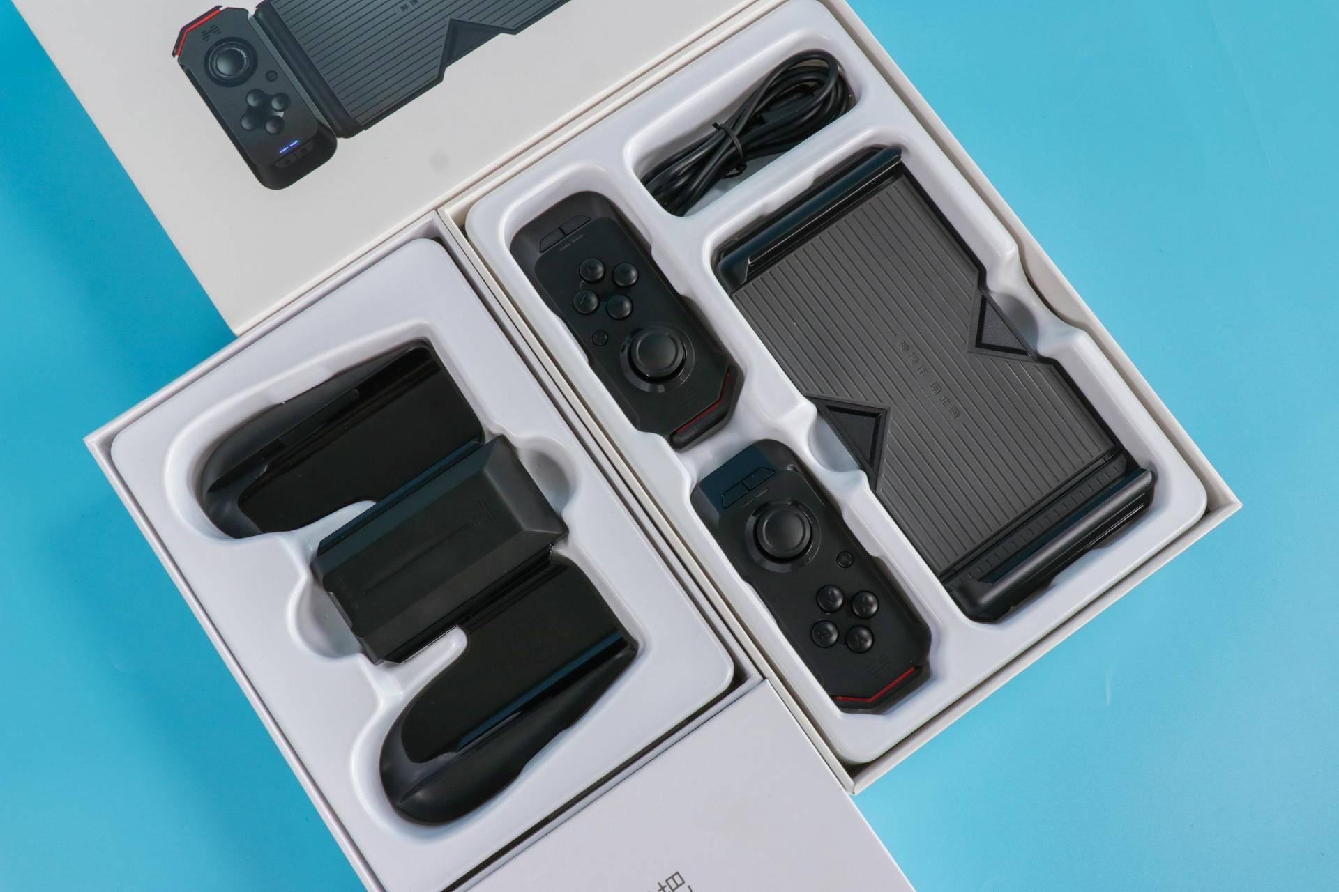 活游戏北通h2游戏手柄体验,一个手柄玩双人游戏