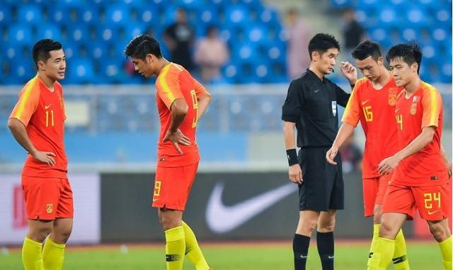 足协最严限薪令对足球发展好吗,足协再次限薪引热议