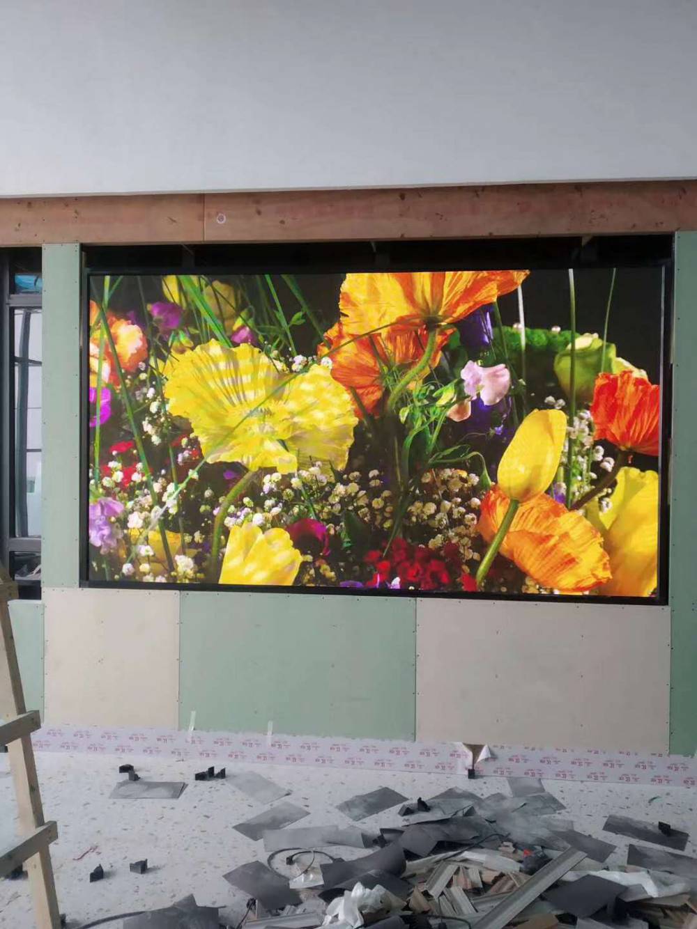 室内p2.5全彩高清显示屏价格,室内p2全彩led显示屏现场实拍