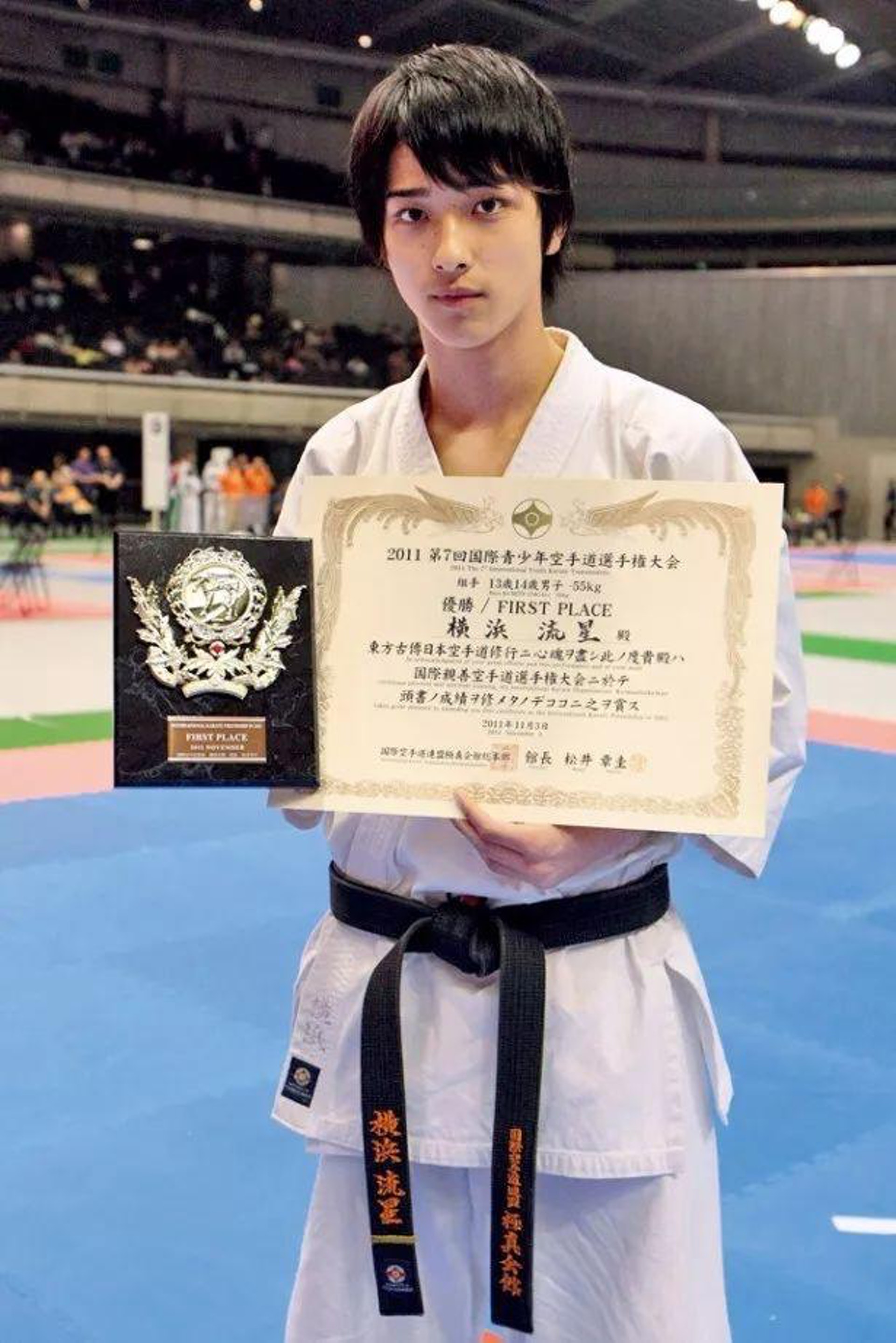 日本五位被演戏耽误的神级歌手,日本网友评最受欢迎运动员排行榜