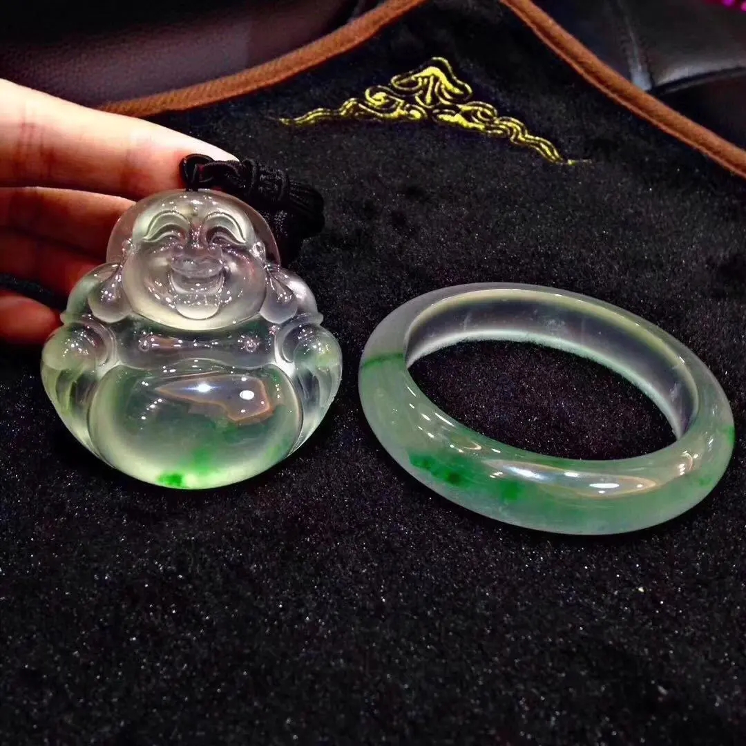 还在发愁不知道怎么看翡翠原石吗？——5个方面带你入行