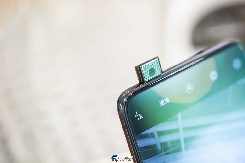 iphone近三年旗舰机型谁更强,2018年iphone发布了几款新手机